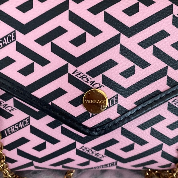Versace Crossbody - Picture 4 of 11